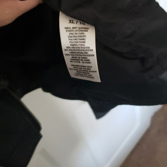 Faux leather jacket - Picture 4 of 4